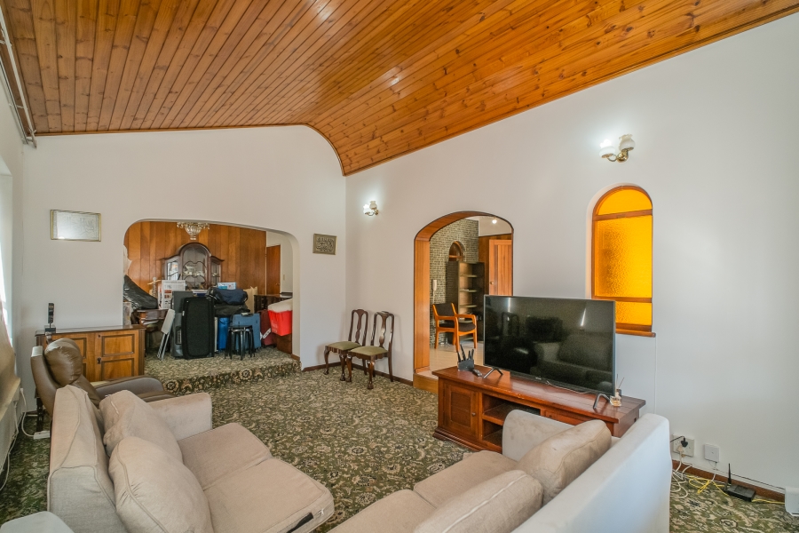 4 Bedroom Property for Sale in Gatesville Western Cape